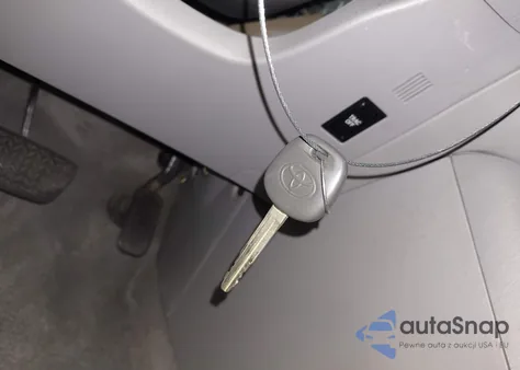 2005 Toyota Highlander from USA, damaged, VIN JTEDD21A550131579